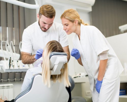 Curso de Auxiliar de Medicina Dentária